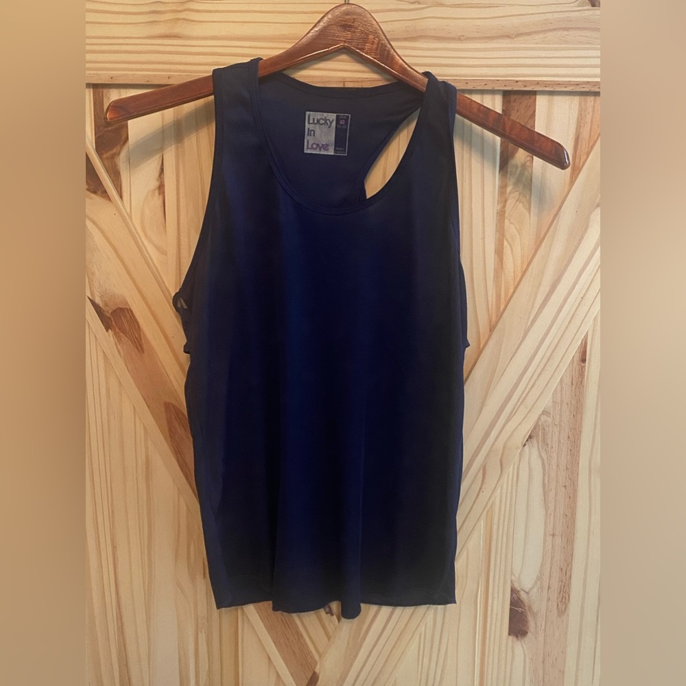 ❤️LUCKY IN LOVE TANK❤️